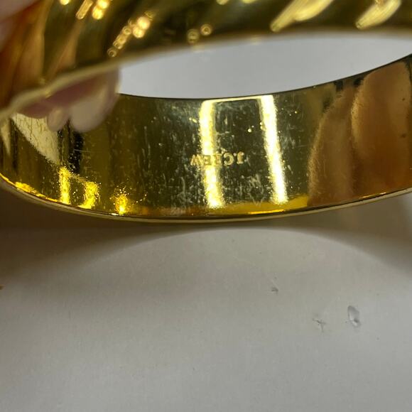 J. Crew JCREW signed bangle bracelet gold tone heavy classic preppy versatile - Picture 3 of 9